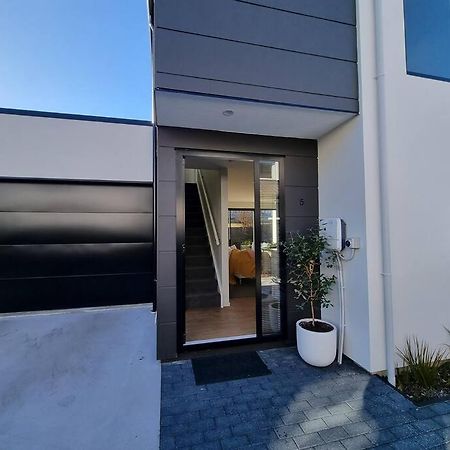 Central Home With Internal Garage - Close To Cbd! Christchurch Eksteriør bilde